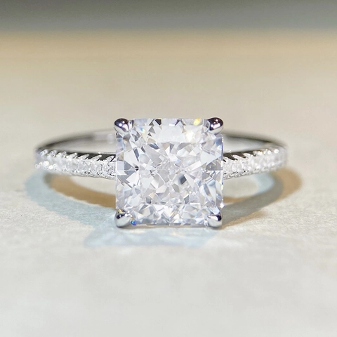 Anello in Argento Sterling 925 con Zirconia Quadrato Taglio Radiant Quattro Griffe Placcato Platino Anello di Fidanzamento Gioielli Donna