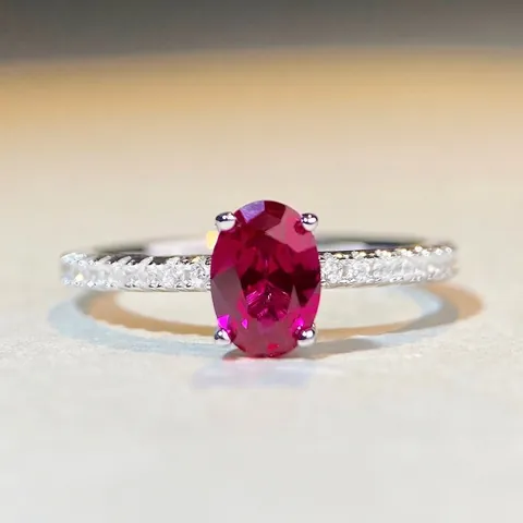 Eleganter 925 Sterlingsilber Ovaler Roter Edelstein Strass Ring Für Damen Mode Eingelegter Hochzeits Verlobungs Party Schmuck