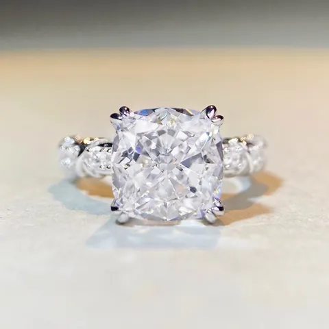 Anello in Argento Sterling 925 Zirconia Taglio Radiant Cushion Stone Criss Cross Fascia Intrecciata Fidanzamento Matrimonio Donna