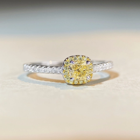 Luxury 925 Sterling Silver Cushion Cut Zirconia Ring Elegant Halo Square Engagement Ring For Women High Carbon Diamond Look