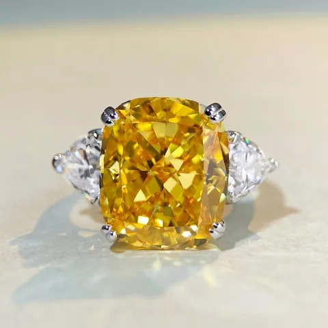 Luxury 925 Sterling Silver Cushion Cut Yellow Rhinestone Ring For Women Three Stone Design Three-stone Pink Rhinestone Inlaid Jewelry Gift