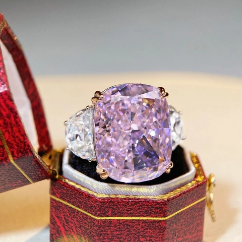 Lussuoso Anello in Argento Sterling 925 con Strass Rosa Taglio Cushion per Donna Elegante Gioiello a Tre Pietre per Matrimonio