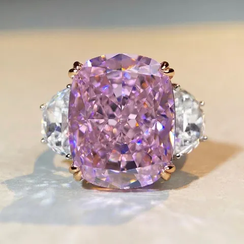 Lussuoso Anello in Argento Sterling 925 con Strass Rosa Taglio Cushion per Donna Elegante Gioiello a Tre Pietre per Matrimonio