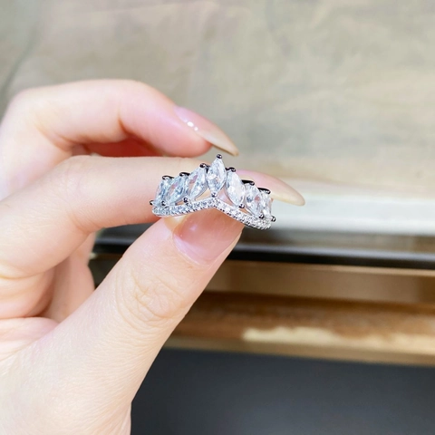 925 Sterling Silver Crown Marquise Rhinestone Ring For Women Chevron Wheat Ear V-Shaped Band Wedding Engagement Fashion Jewelry Gift