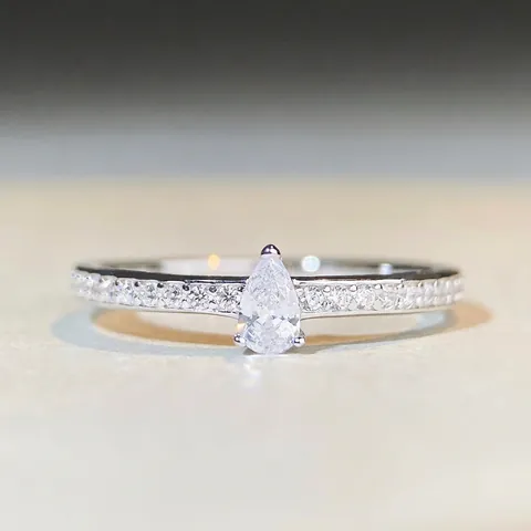 925 Sterling Silver Pear Shaped Rhinestone Ring For Women Minimalist Water Drop Pave Setting Finger Ring Fashion Jewelry