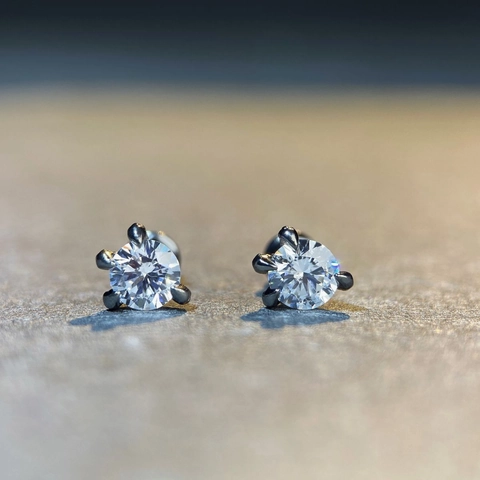 925 Sterling Silver Moissanite Dragon Claw Stud Earrings Dark Style Black Plated Round Cut Hip Hop Jewelry For Men Women