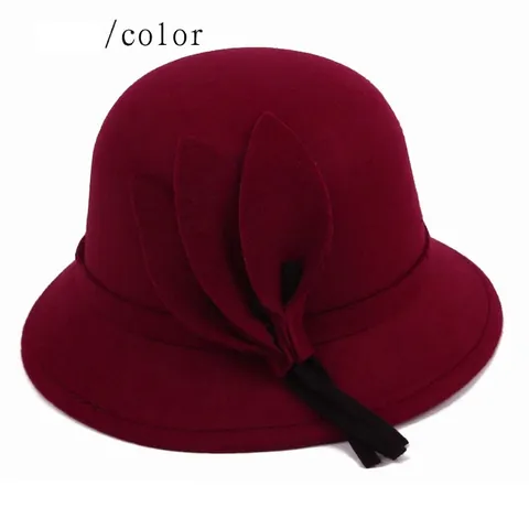 Women Elegant Cotton Polyester Cloche Hat Vintage Style Fedora Hat With Leaf Decoration For Autumn Winter Party