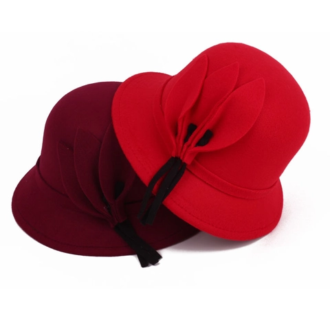Women Elegant Cotton Polyester Cloche Hat Vintage Style Fedora Hat With Leaf Decoration For Autumn Winter Party