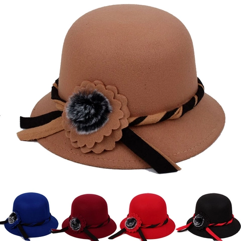 Elegant Women Woolen Felt Cloche Hat Autumn Winter Flower Fur Ball Decor Bowler Fedora Hat Vintage Round Top Fashion Cap