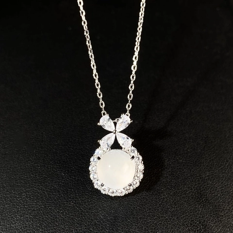 Elegante Collana Con Ciondolo a Fiocco in Argento Sterling 925 Con Calcedonio Bianco Intarsiato Strass Catena Gioielli da Donna