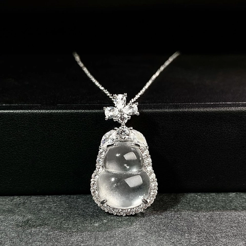 Silver Plated Copper Gourd Pendant Necklace For Women High Clarity Water Jade Rhinestone Inlaid Choker Lucky Jewelry Gift