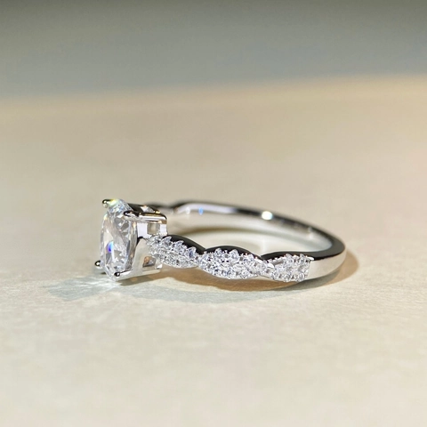 925 Sterlingsilber Ovaler Moissanit Ring Für Damen Luxuriös Gedrehter Pave Strass Verlobungs Hochzeit Band Schmuck