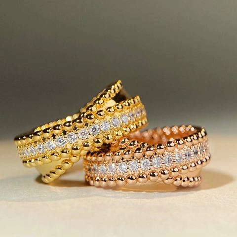 Elegante Anello Perlato Incrociato per Uomo e Donna in Rame con Strass Anello Semplice Gioielli da Pendolare alla Moda