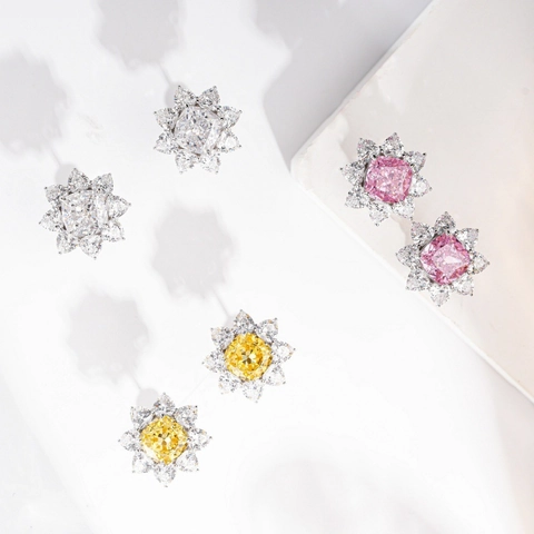 Orecchini a Bottone a Girasole in Argento Sterling 925 Taglio Radiant Ghiaccio Moissanite Orecchini a Fiore per Donna Gioielli