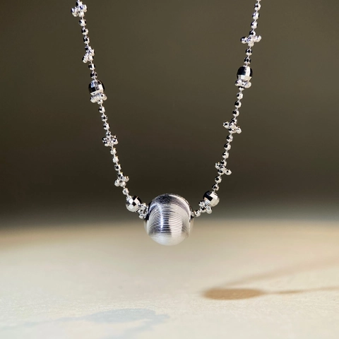 Collar de Plata de Ley 925 con Colgante de Cuenta Cepillada para Mujer Cadena de Clavícula Ajustable Joyería de Moda Dulce