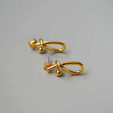 Minimalisti Orecchini a Perno in Ottone Placcato Oro 18K per Donna Eleganti Orecchini a Cerchio Geometrici Gioielli di Moda