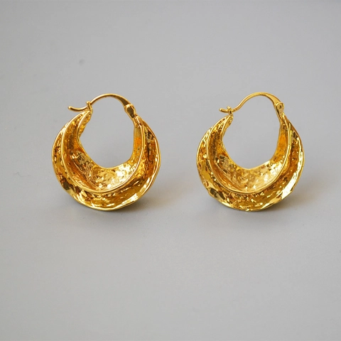 Vintage French Brass Hammered Texture Earrings Gold Plated Geometric Irregular Swirl Hoop Earrings For Women Retro Jewelry