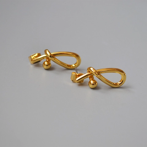Minimalisti Orecchini a Perno in Ottone Placcato Oro 18K per Donna Eleganti Orecchini a Cerchio Geometrici Gioielli di Moda