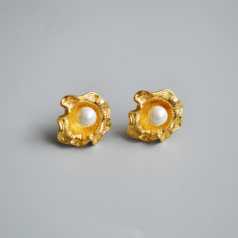 Orecchini a Bottone a Fiore in Rame Placcato Oro Con Perno in Argento Sterling 925 Perla Artificiale Per Donna Gioielli