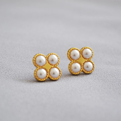 Elegant Brass Gold Plated Four Leaf Clover Stud Earrings With Artificial Pearl Inlay 925 Sterling Silver Earring Post Women Jewelry