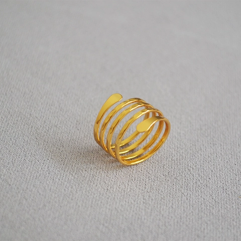 Minimalistischer Französischer Stil Gehämmert Messing Spiralring Für Damen 18K Vergoldet Mehrlagig Verstellbarer Offener Ring