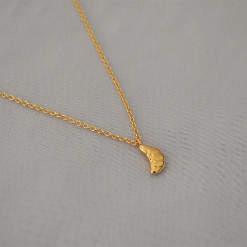 Französisch Minimalistische Vergoldete Kupfer Croissant Anhänger Halskette Für Damen Retro Brot Form Verstellbare Schlüsselbein Kette Schmuck