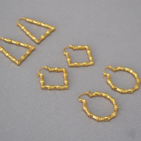 Orecchini a Cerchio Geometrici in Ottone Placcato Oro con Texture a Bambù per Donna Gioielli Eleganti Retrò