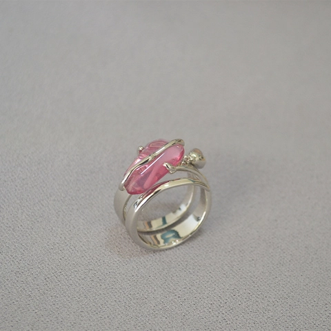 Anillo Abierto de Latón Abstracto Irregular Plateado Cristal de Vidrio Rosa Anillo Ajustable para Mujer Estilo Genial Joyería Diaria