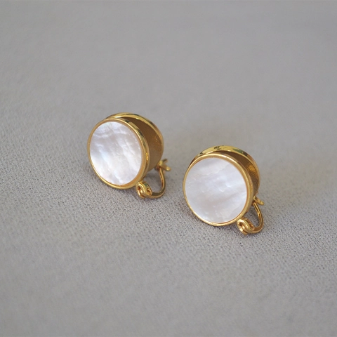 Squisiti Orecchini a Gancio in Rame Placcati Oro con Disco Rotondo Bifacciale in Madreperla per Donna Gioielli Minimalisti Eleganti
