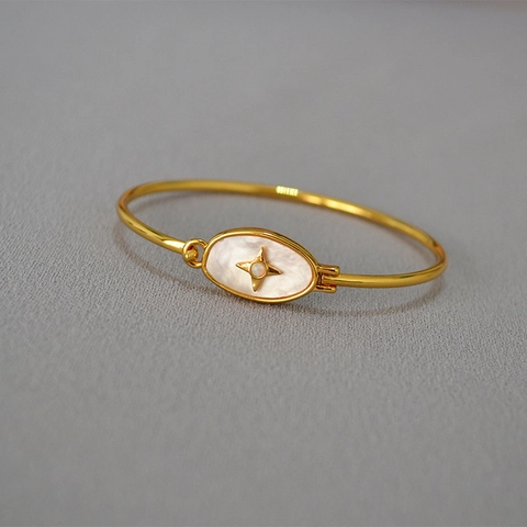 Brazalete de Latón Chapado en Oro Con Incrustaciones de Madreperla de Agua Dulce Patrón de Estrella de Ópalo para Mujer
