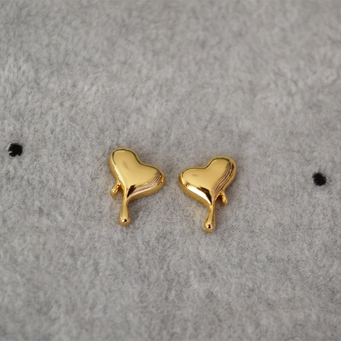 Pendientes de Botón con Forma de Corazón Líquido Para Mujer Poste de Plata de Ley 925 Latón Chapado en Oro Plata Joyería