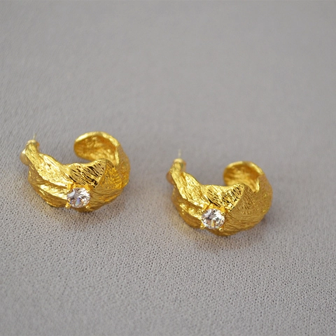 Orecchini a Bottone a Forma di C con Texture Irregolare Vintage per Donna Con Zirconia Intarsiata Ottone Perno in Argento Sterling 925 Gioielli