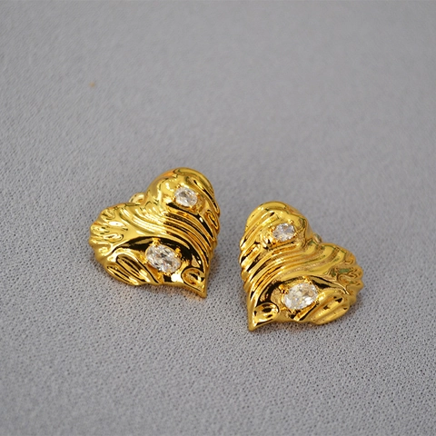Vintage Hart Oorknopjes Van Verguld Messing Met 925 Sterling Zilveren Oorsteker En Ovaal Zirkoon Waterrimpeltextuur
