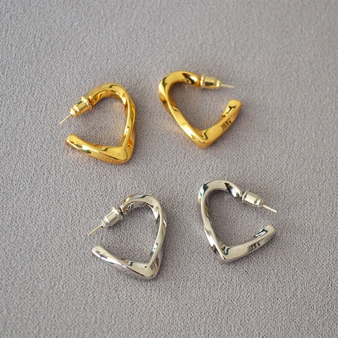 Minimalistische Verdrehte Herzförmige Ohrstecker Messing Gold Silber Plattiert Mit 925 Sterlingsilber Ohrstecker-Stift Damen