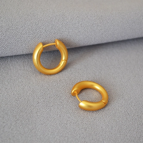 Vintage Matte Messing Gold Überzogene Creolen Für Damen Minimalistische Geometrische Kreis Pendler Ohrstecker Mode Schmuck
