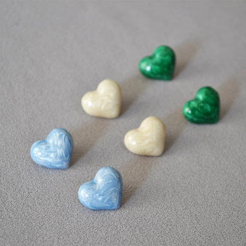 Orecchini a Bottone a Cuore in Ottone Smaltato Vintage Con Perno in Argento Sterling 925 Motivo Marmoreo Gioielli per Donna