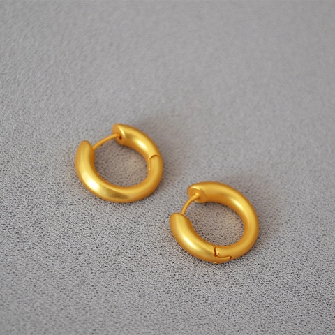Vintage Matte Messing Gold Überzogene Creolen Für Damen Minimalistische Geometrische Kreis Pendler Ohrstecker Mode Schmuck