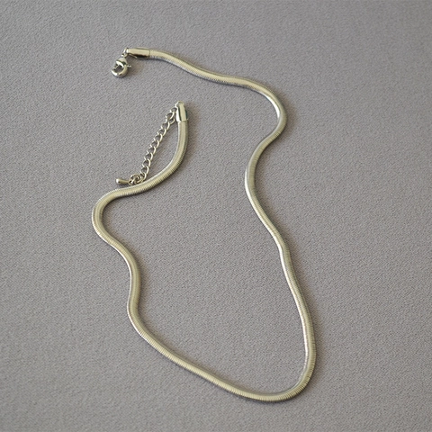 Collana a Catena a Serpente Piatta in Ottone Placcato Oro Vintage per Donna Girocollo a Catena a Lisca di Pesce Geometrica Gioielli