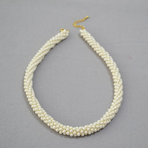 Collana di Perle Artificiali Tessuta a Mano Multistrato Stile Vintage Hepburn per Donna Elegante Catena con Fermaglio Gioielli