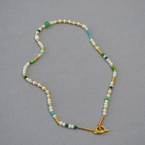 Collana di Perline Fatta a Mano Con Perle d'Acqua Dolce Irregolari Perla Artificiale Pietra Naturale Ottone Placcato Oro Chiusura a Barra Donna