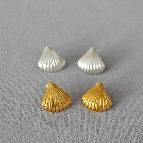 Vintage French Style Brass Shell Stud Earrings With 925 Sterling Silver Earring Post Matte Gold Silver Marine Earrings