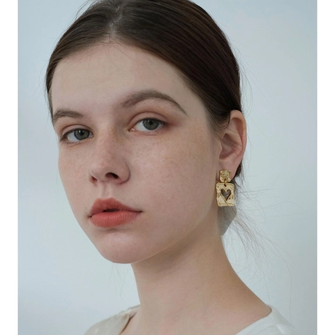 Pendientes Colgantes Cuadrados Geométricos Vintage Con Corazón Hueco Latón Bañado En Oro 18K Poste De Plata 925