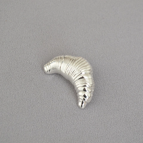 Broche con Forma de Pan Croissant Plateado de Diseñador de Nicho para Mujer Joyería de Cobre Galvanizado Accesorio Decorativo