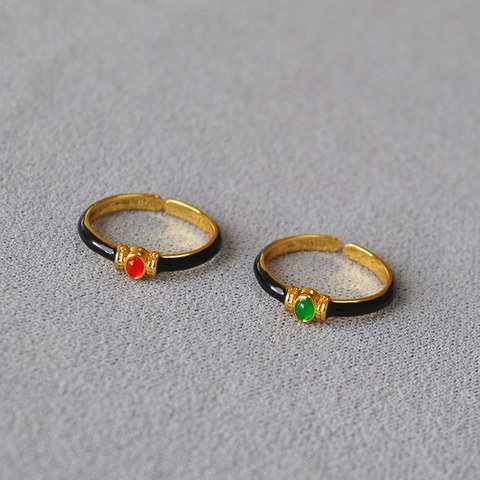 Vintage Französisch Hof Stil Kupfer Offener Ring Vergoldet Schwarz Emaille Eingelegt Rot Grün Oval Stein Einstellbare Schmuck Für Damen