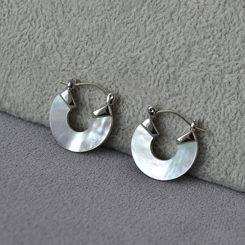 French Minimalist Brass Silver Plated White Mother Of Pearl Hoop Earrings Niche Design Round Temperament Jewelry For Women
