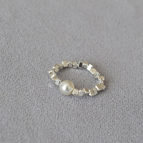 Onregelmatige Verzilverde Kralen Elastische Ring Kunstparel Geometrisch Ontwerp Minimalistische Koude Stijl Mode Sieraden Voor Vrouwen