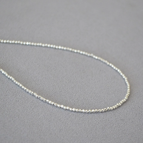 Collana Minimalista con Perle Sfaccettate Placcate in Argento e Bracciale a Catena Raffinata Fatta a Mano per Donna Gioielli