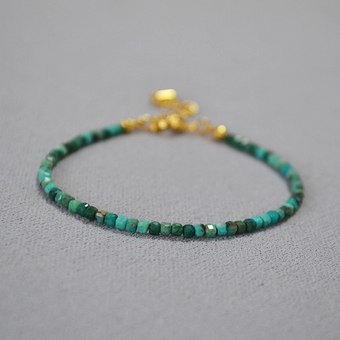 Bracelet en Perles d'Aigue-Marine et Chrysocolle Naturelle pour Femme Cube Minimaliste Cuivre Plaqué Or Bijoux Fait Main Rétro