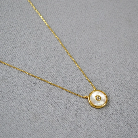 Collana in Ottone Placcato Oro di Lusso Leggero per Donna Ciondolo a Bottone in Madreperla Tondo Semplice Gioielli Strass