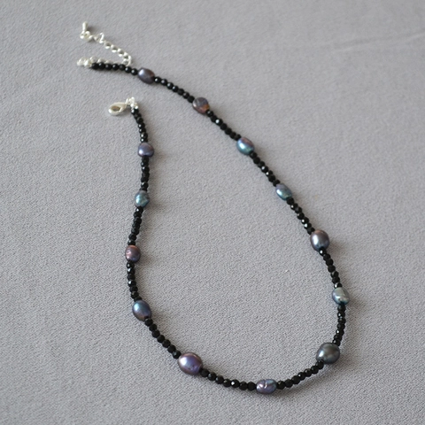 Collar Artesanal De Cuentas De Espinela Negra Y Perlas Barrocas De Agua Dulce Irregulares Para Mujer Joyería Vintage Elegante